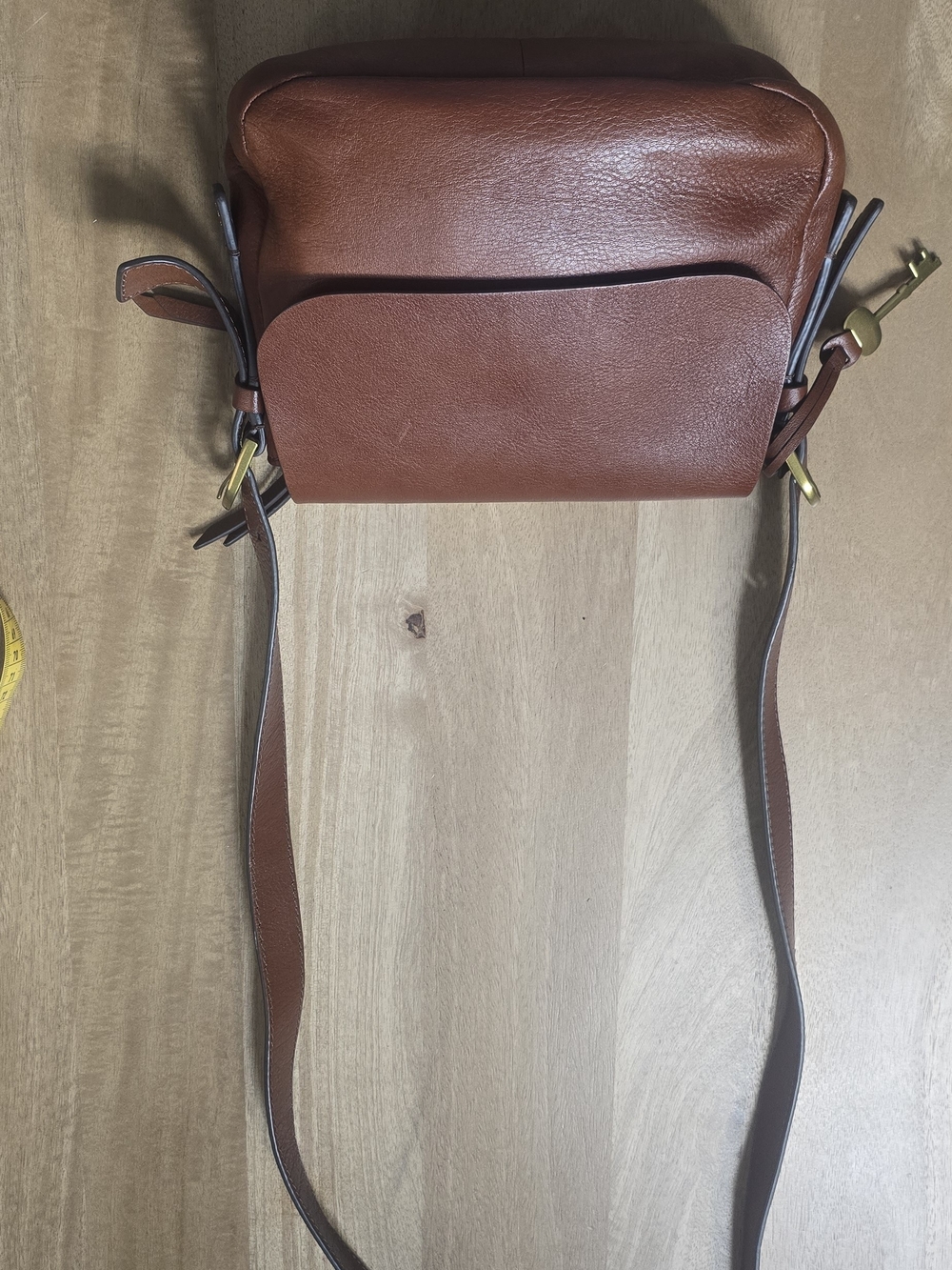 Fossil Harper Small Brown Leather Flap Crossbody Saddle Bag Purse with Key - Picture 4 of 13
